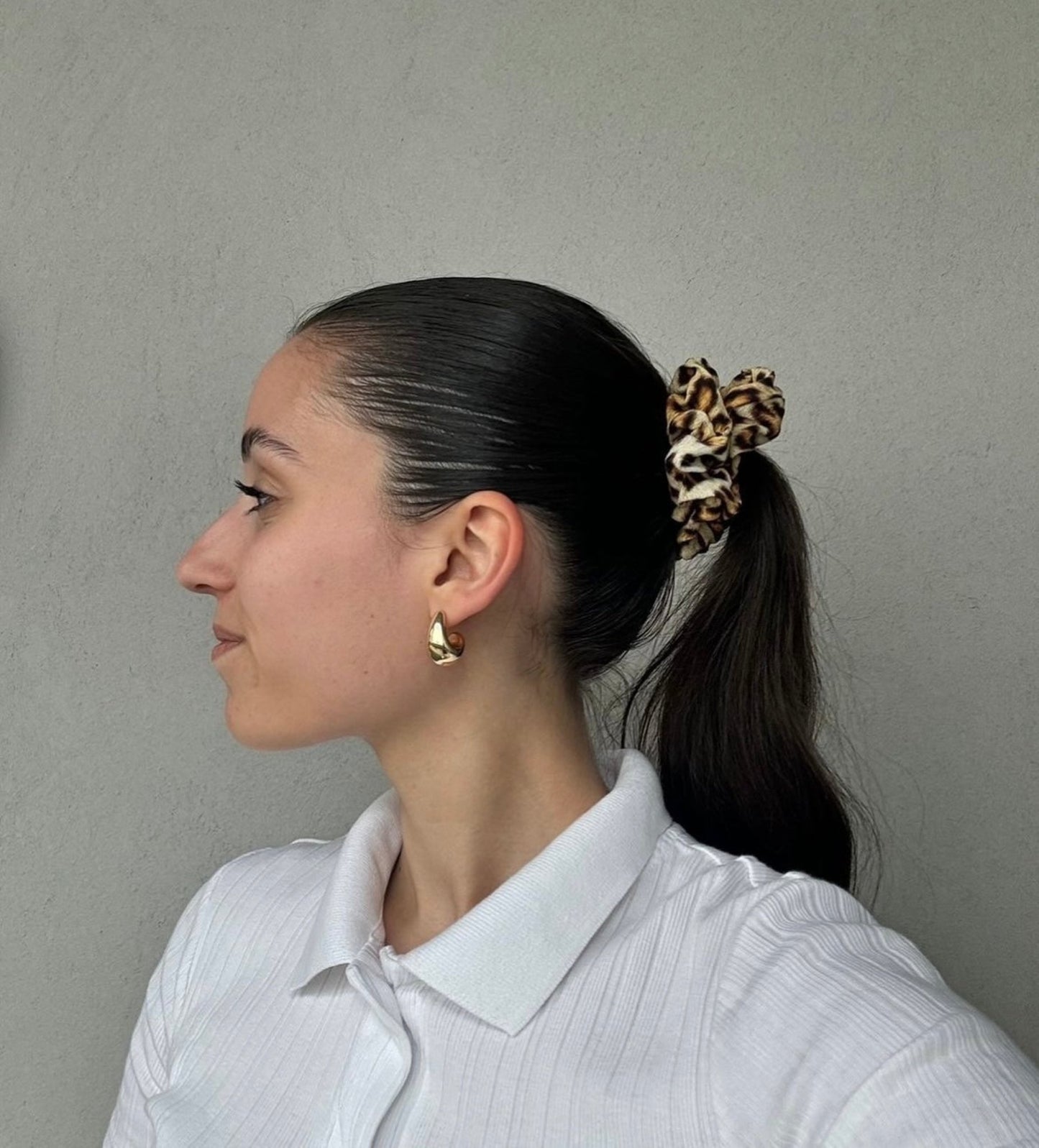 FELINE SCRUNCHIE